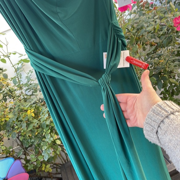 Ieena x Mac Duggal - Emerald Jersey One Shoulder Belted Trumpet Gown - Size 8 - Picture 4 of 13